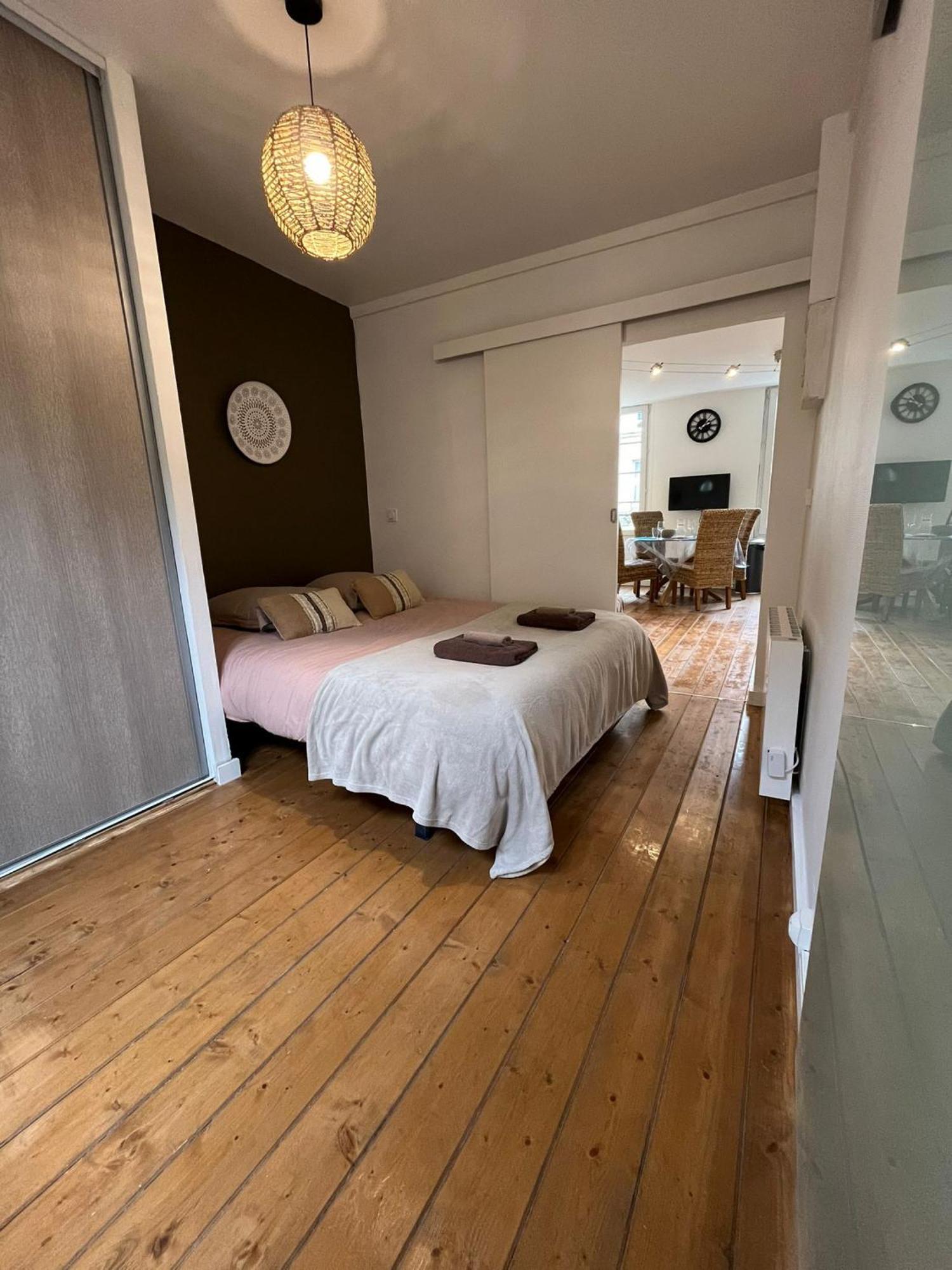 L'Escale Niortaise - Centre-Ville - 10Mn Gare - Wifi - Netflix Chambre photo